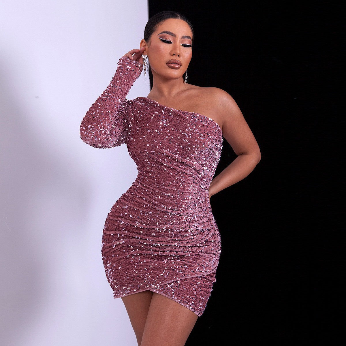 Sequin One-shoulder Long-sleeve Bodycon Dress